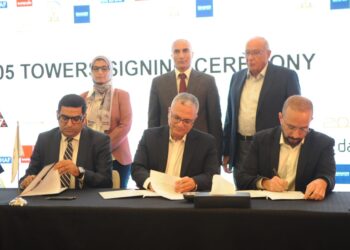 بحضور مسؤولى الهيئة و خلال جولة بقلب مشروع 205 بالشيخ زايد .. توقيع 3 اتفاقيات لتنفيذ أطول أبراج بغرب القاهرة بالشراكة بين هيئة المجتمعات وأركان بالم