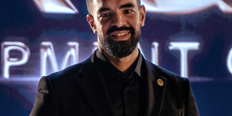 أحمد زيادة: تحقيق 70% من المستهدف البيعي للمرحلة الأولى لمول Annex26 على محور 26 يوليو خلال أول أسبوع