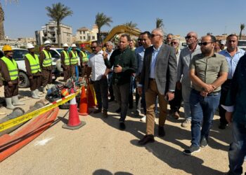 تنفيذاً لتوجيهات وزير الإسكان .. نائب رئيس «المجتمعات العمرانية» يتابع موقف تنفيذ المشروعات التنموية بالمدن الجديدة غرب القاهرة