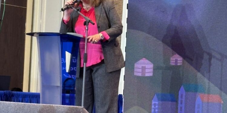 خلال مشاركتها في مؤتمر بمنغوليا .. الرئيس التنفيذى لصندوق الإسكان الاجتماعى تنقل التجربة المصرية الرائدة في توفير السكن الملائم للمواطنين منخفضي الدخل