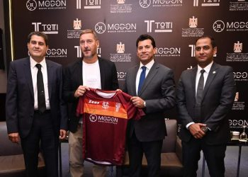الأسطورة الإيطالية Totti بعد تعاقده مع شركة مدن .. أتمنى فتح المزيد من مدارس الكرة بمصر وأكتشاف مواهب تكمل مسيرتي