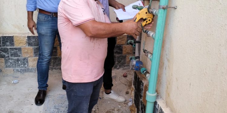 وزير الإسكان: تنفيذ حملات على وصلات المياه الخلسة وتحصيل المتأخرات بعدة مدن جديدة بالتعاون مع الشرطة