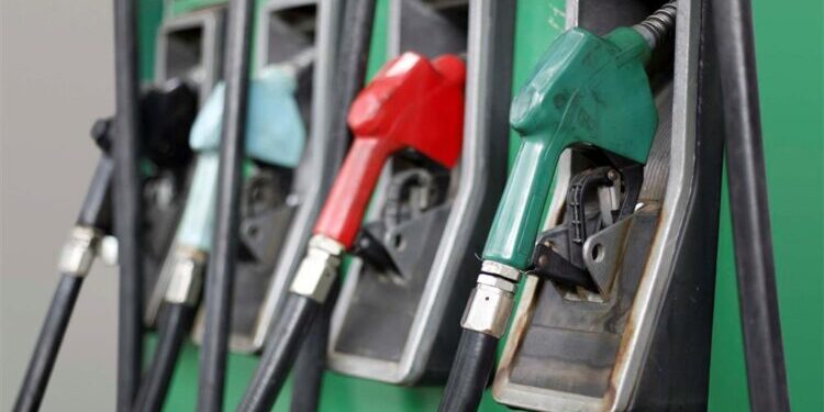 رحلة أسعار الوقود.. كيف قفز البنزين والسولار خلال 7 سنوات؟