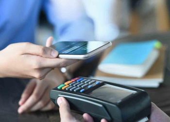 البنك المركزي: 555 مليار جنيه معاملات محافظ الهاتف المحمول خلال الربع الأول من 2024