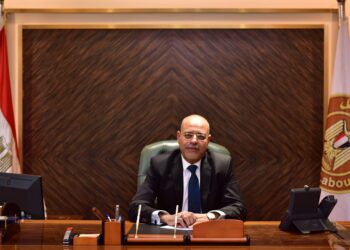 وزير العمل يزف بشرى سارة لـ العمالة المنزلية.. التفاصيل الكاملة