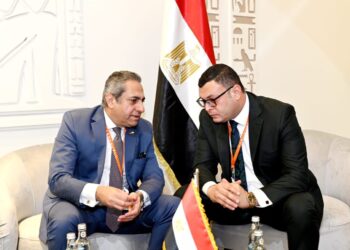 وزير الإسكان ورئيس «شركة العاصمة» يتابعان موقف المشروعات التنموية ومشروعات المرافق بالعاصمة الإدارية الجديدة