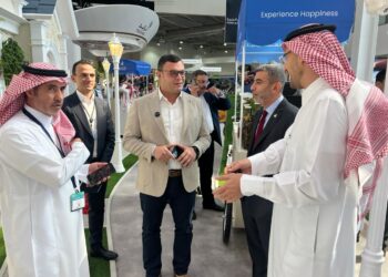 وزير الإسكان يتفقد الجناح المصرى بمعرض سيتى سكيب بمدينة الرياض بالمملكة العربية السعودية