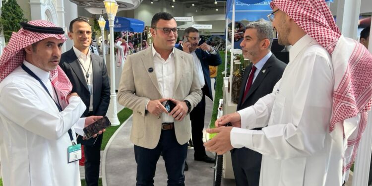 وزير الإسكان يتفقد الجناح المصرى بمعرض سيتى سكيب بمدينة الرياض بالمملكة العربية السعودية