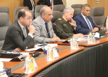 بمشاركة وزير المالية ورئيس الهيئة الهندسية والسفير الروسى بالقاهرة: وزير الكهرباء والطاقة المتجددة يجتمع والمدير التنفيذي لهيئة الدولة للطاقة النووية الروسية «روسآتوم» والوفد المرافق.