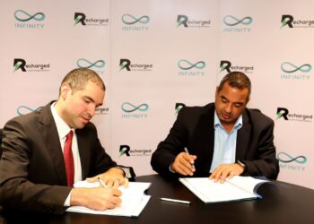 «إنفنيتي كابيتال» و «Recharged» توقعان شراكة استراتيجية للتوسع في نشر حلول الشحن المنزلي للسيارات الكهربائية في السوق المصري