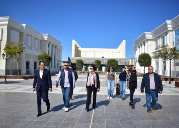 «قنصل عام فرنسا» تزور مدينة العلمين الجديدة للاطلاع على التجربة العمرانية المتميزة بالمدينة