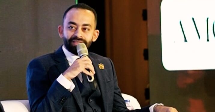 خلال مشاركته بمؤتمر صناع القرار الرئيس التنفيذى لشركة SAK .. تثبيت سعر الفائدة 15% على اقساط الأراضي يعكس جدية الحكومة فى مساندة القطاع الخاص