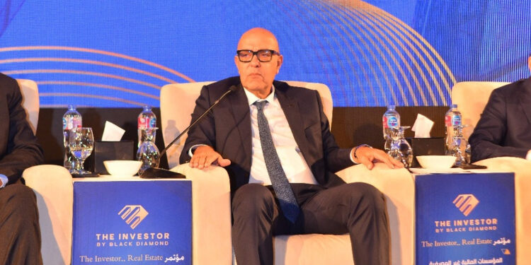 أحمد صبور: مصر لم ولن تشهد فقاعة عقارية.. ويستحيل هبوط أسعار العقارات