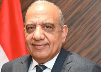 الدكتور محمود عصمت: نعمل من خلال رؤية متكاملة واستراتيجية عمل وخطط تنفيذية محددة لتعظيم الاستفادة من الامكانيات الهائلة للطاقات المتجددة