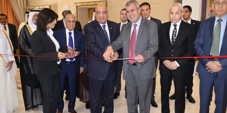 بمشاركة وزراء الكهرباء العرب .. الدكتور محمود عصمت يفتتح معرض الصناعة المصرية للمهمات الكهربائية
