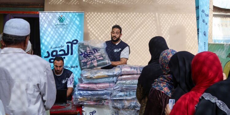 في إطار إنشطة التحالف الوطني للدعم الأهلي .. الجود الخيرية تطلق حملة «دفا وستر» بتوزيع 10 آلاف بطانية و2000 كرتونه غذائية بالقاهرة الكبري والوجه البحري