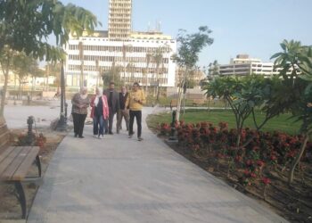 رئيس جهاز مثلث ماسبيرو تتابع أعمال تطوير حديقة الأزبكية والصيانة بمنطقة الإسكان البديل بماسبيرو