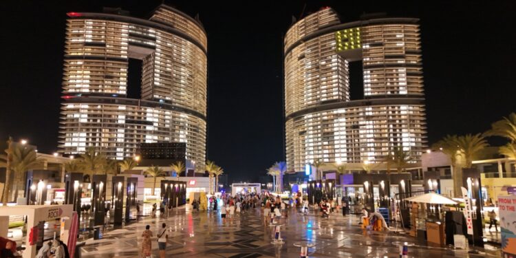 بالعلمين الجديدة.. نورث سكوير مول وجهة فريدة تجمع بين التسوق والترفيه لتعزيز توطين السكان طوال العام