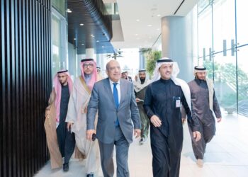 وزير الكهرباء يبحث مع السعودية مشروعات تخزين الكهرباء بأنظمة البطاريات المستقلة والعدادات الذكية وتقنياتها المختلفة .. ومستجدات تنفيذ مشروع الربط الكهربائي المصرى السعودى