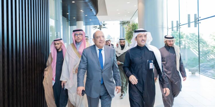 وزير الكهرباء يبحث مع السعودية مشروعات تخزين الكهرباء بأنظمة البطاريات المستقلة والعدادات الذكية وتقنياتها المختلفة .. ومستجدات تنفيذ مشروع الربط الكهربائي المصرى السعودى