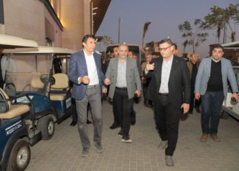 وزير الإسكان يتفقد مشروع سوديك “The Estates” بمدينة زايد الجديدة
