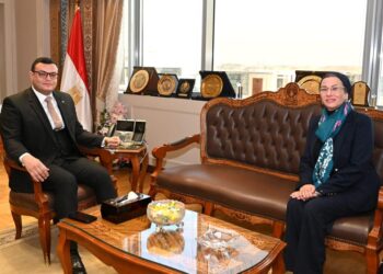 وزيرا الاسكان والبيئة يبحثان التعاون في ملف المخلفات وعددا من الملفات المشتركة