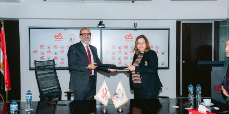 «إي آند مصر» توقع بروتوكول تعاون مع صندوق الإسكان الاجتماعي ودعم التمويل العقاري لتوفير حلول الاتصالات والتكنولوجيا المتكاملة بالمجتمعات العمرانية الجديدة