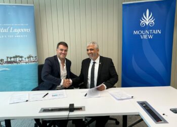 ماونتن ڤيو وكريستال لاجونز يوقعان شراكة استراتيجية بإجمالي استثمارات 5 مليارات جنيه لإنشاء بحيرات داخل مشروعاتها