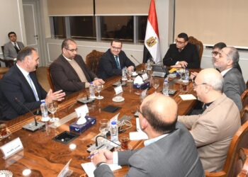 في لقاء مع مسئولي شركة «فاوندرز» للتسويق العقاري .. وزير الاسكان يتابع معدلات تسويق ومبيعات عدد من المشروعات