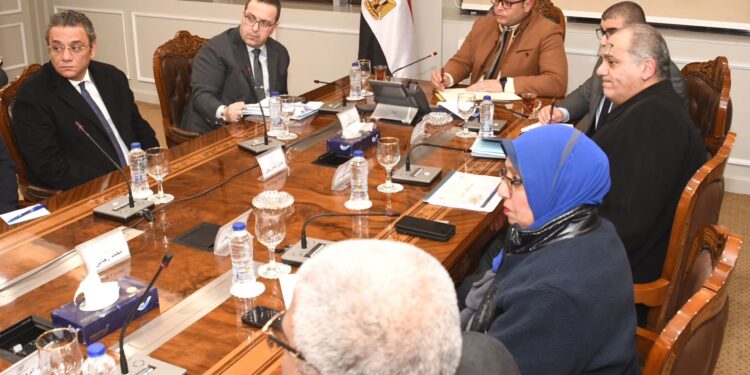 وزير الإسكان يتابع معدلات تنمية مدينة سفنكس الجديدة على مساحة حوالي 70 ألف فدان.. وآخر مستجدات توفيق الأوضاع بالمدينة