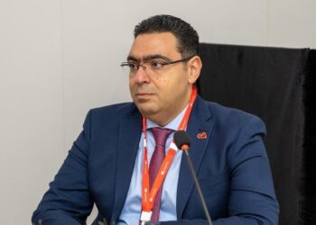 لتوفير تجربة اتصال أكثر مرونة وسلاسة وفعالية  .. «إي آند مصر» تطلق خدمة الشريحة المدمجة eSIM رسميًا في السوق المصري