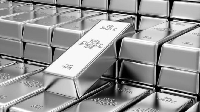 «الملاذ الآمن»: تهديدات ترامب قد تستنزف مخزونات الفضة العالمية وتفجر الأسعار