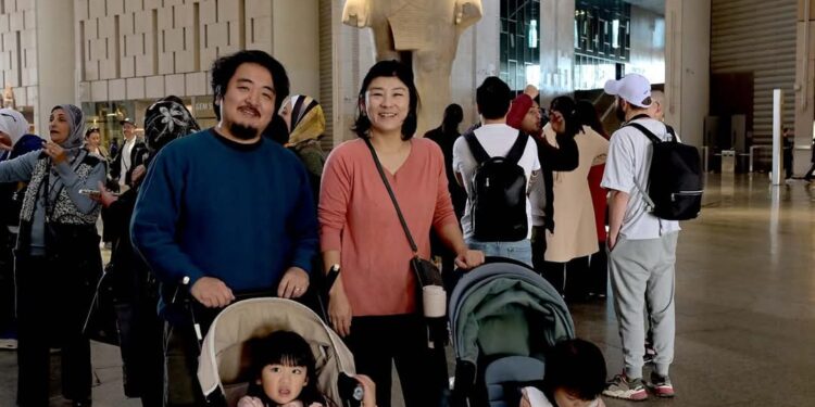 في إطار الاستعدادات الجارية لافتتاحه رسميا: رئيس الوزراء يتفقد اللمسات النهائية لمشروع المتحف المصري الكبير والمنطقة المحيطة