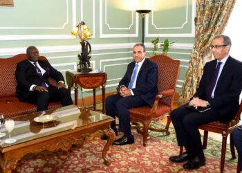 وزير الخارجية والهجرة يستقبل وزير التجارة والصناعة الجنوب سوداني