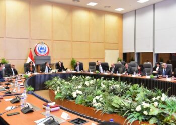 نائب رئيس الوزراء وزير الصحة يترأس اجتماع المجموعة الوزارية للتنمية البشرية لمناقشة نظام شهادة البكالوريا المصرية.. والتوافق على صيغة نهائية تطرحها الحكومة للحوار المجتمعي قبل بدء التطبيق