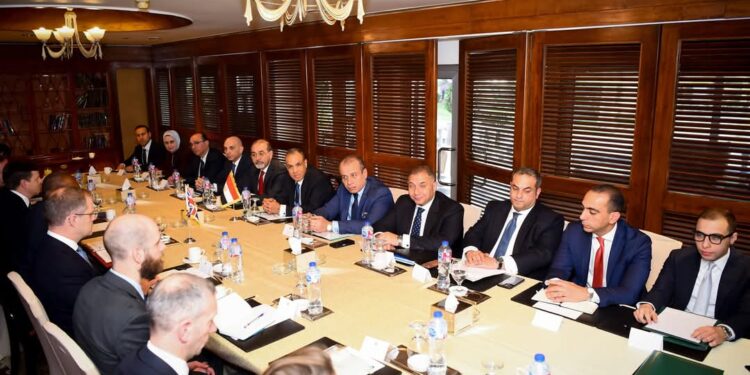 وزير الخارجية والهجرة ونظيره البريطانى يترأسان الدورة الثانية لمجلس المشاركة المصرية البريطانية