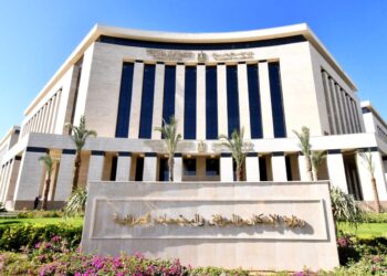 وزير الإسكان يُصدر قرارات لإزالة مخالفات بناء وتعديات بعددٍ من المدن