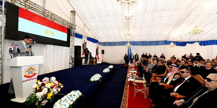 وزير الإسكان يستعرض إنجازات جهاز مدينة الشروق خلال 2024