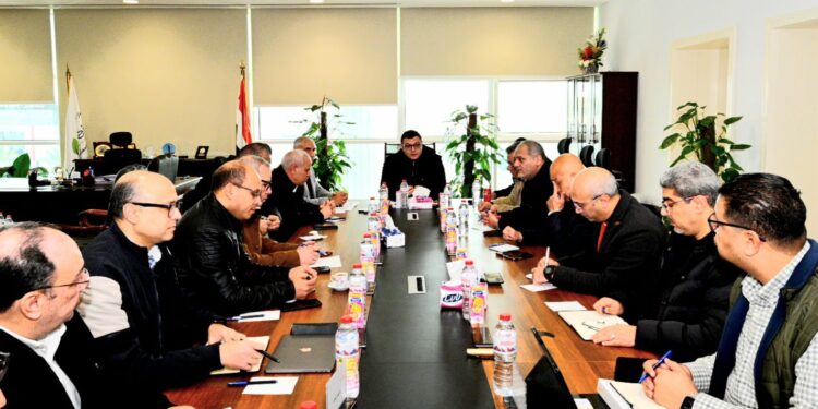 في مستهل جولته اليوم: وزير الإسكان يتابع موقف تنفيذ المشروعات التنموية المتنوعة بالعلمين الجديدة وإقليم الساحل الشمالى الغربى