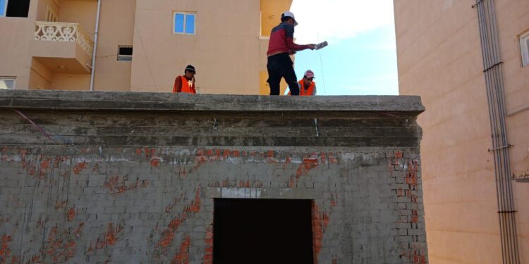 وزير الإسكان: تنفيذ حملات لغلق أنشطة مخالفة وإزالة مخالفات بناء وإشغالات بـ5 مدن جديدة