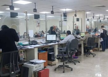 لمتابعة إستلام طلبات تراخيص المباني إلكترونيا .. مسئولو «الإسكان» يتفقدون سير العمل بجهازي العبور والعاشر من رمضان 