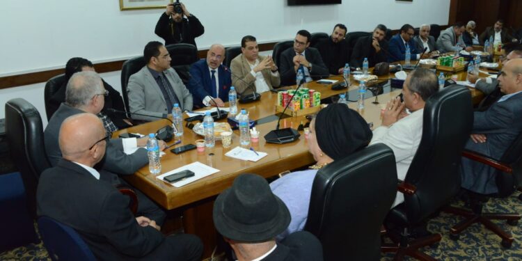 رئيس شعبة المكملات الغذائية: نطالب بإعادة النظر فى القرار 725 و آلية تطبيقه لحماية السوق والمستهلك المصري