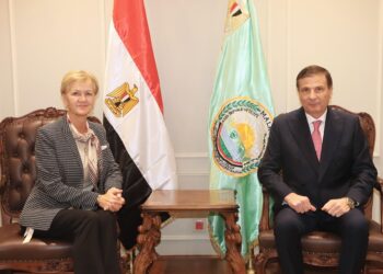 وزير الزراعة يلتقى رئيس بعثة الاتحاد الأوروبي في مصر ويبحثان ملفات التعاون المشترك ودعم المرأة الريفية وصغار المزارعين