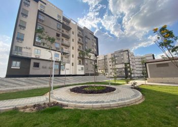 وزير الإسكان يستعرض ملفات عمل ومشروعات قطاع التنمية والإنشاءات بهيئة المجتمعات العمرانية