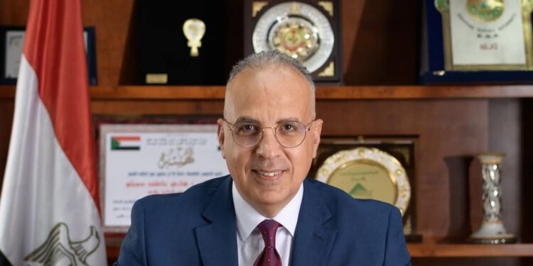 الدكتور سويلم يتابع موقف مشروعات الموارد المائية والري بصعيد مصر منذ عام 2022 وحتى الآن بإجمالى 175 مشروع وبتكلفة 24 مليار جنيه