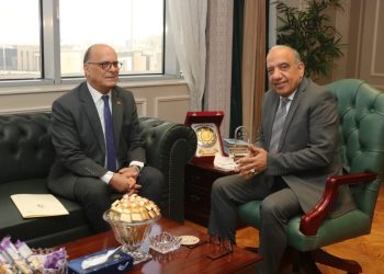 وزير الكهرباء يستقبل سفير تونس بالقاهرة لبحث سبل دعم وتعزيز فرص التعاون والشراكة والاستثمار