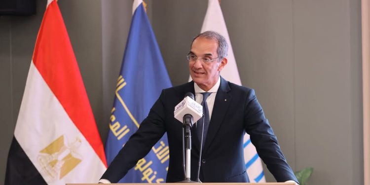 وزير الاتصالات: 183 متسابق من 15 محافظة يتنافسون فى مجال الذكاء الاصطناعى وتعلم الآلة