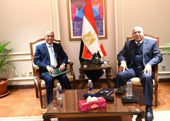 وزير الصناعة يستقبل سفير المغرب بالقاهرة لبحث التعاون في مجالي الصناعة والنقل