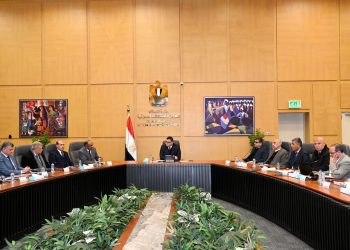 وزير الإسكان يتابع موقف مشروعات مياه الشرب والصرف الصحي التي يتم تنفيذها ضمن المبادرة الرئاسية «حياة كريمة»