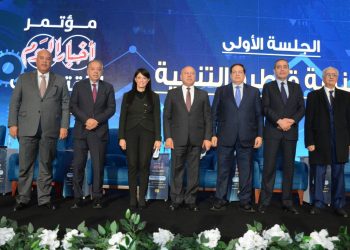 خالد أبو المكارم: تقليل زمن الإفراج الجمركي وتقليص رسوم النقل سيعزز من تنافسية القطاع الصناعي